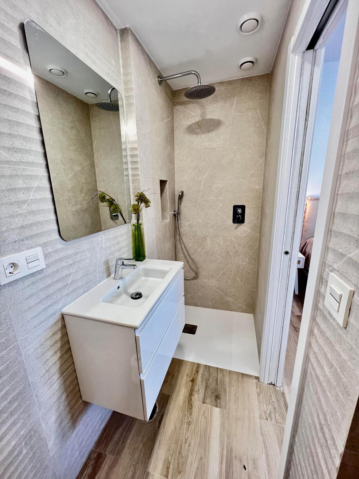 Apartment Bonito Moderno Con Terraza Privada